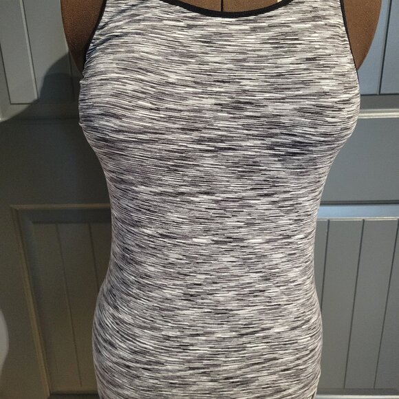 Joe fresh tank top - Picture 1 of 3